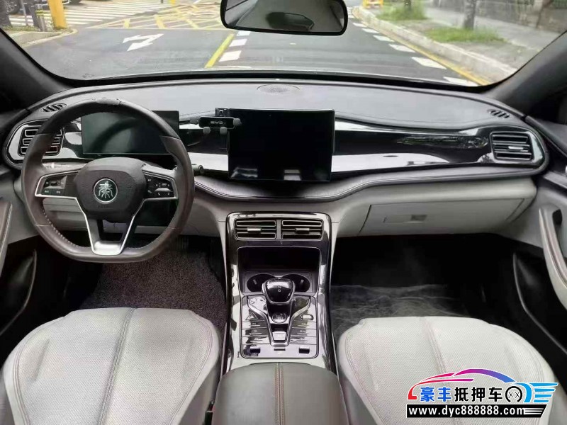 23年比亚迪秦轿车抵押车出售