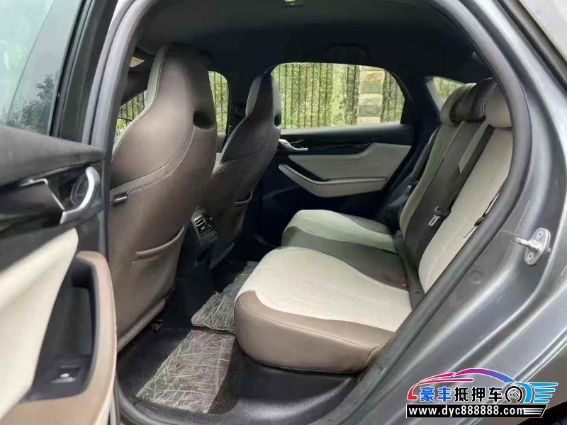 23年比亚迪秦轿车抵押车出售