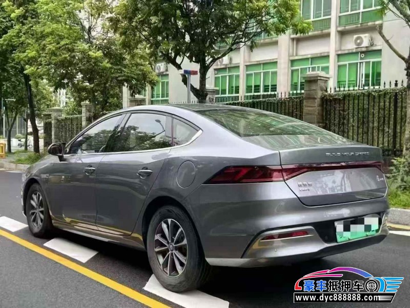 23年比亚迪秦轿车抵押车出售