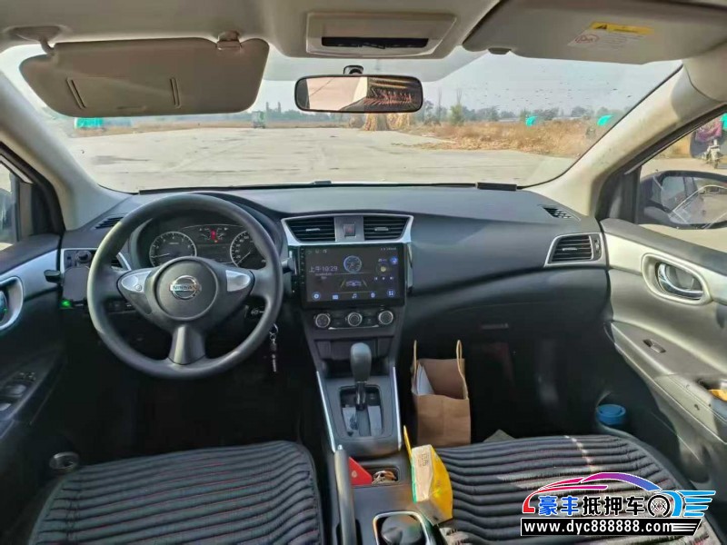 25年日产轩逸轿车抵押车出售