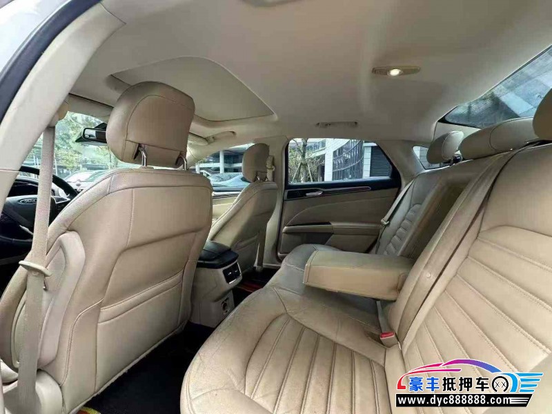 15年福特蒙迪欧轿车抵押车出售