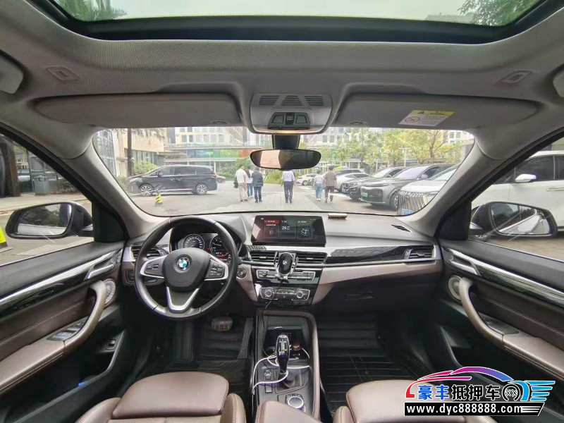 21年宝马X1轿车抵押车出售