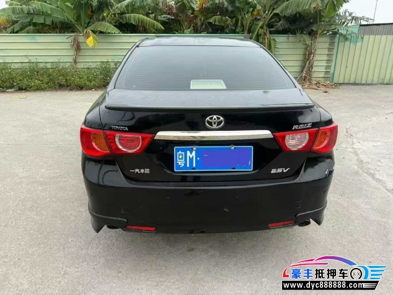 13年丰田锐志轿车抵押车出售