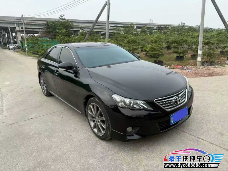 13年丰田锐志轿车抵押车出售