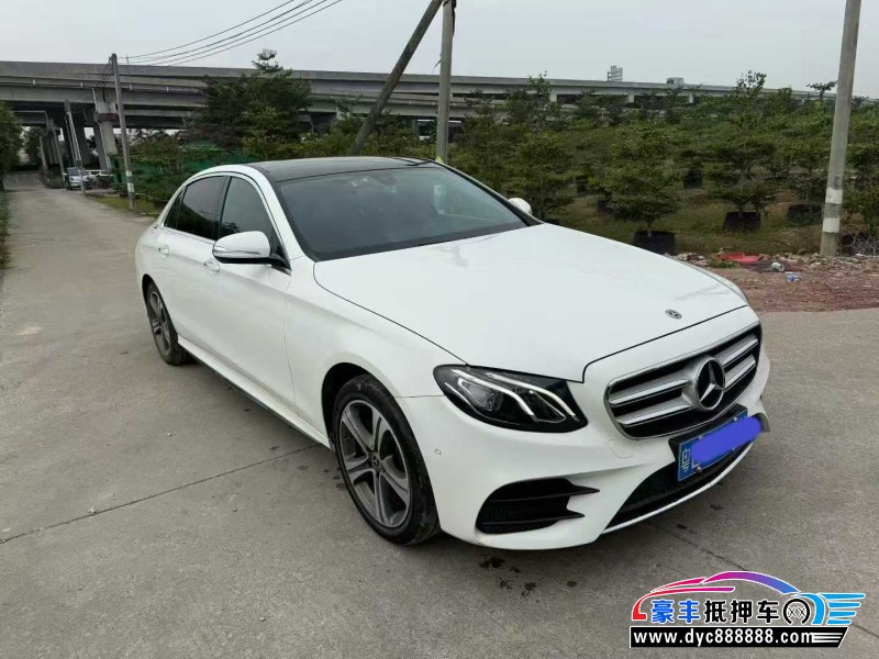 20年奔驰E轿车抵押车出售