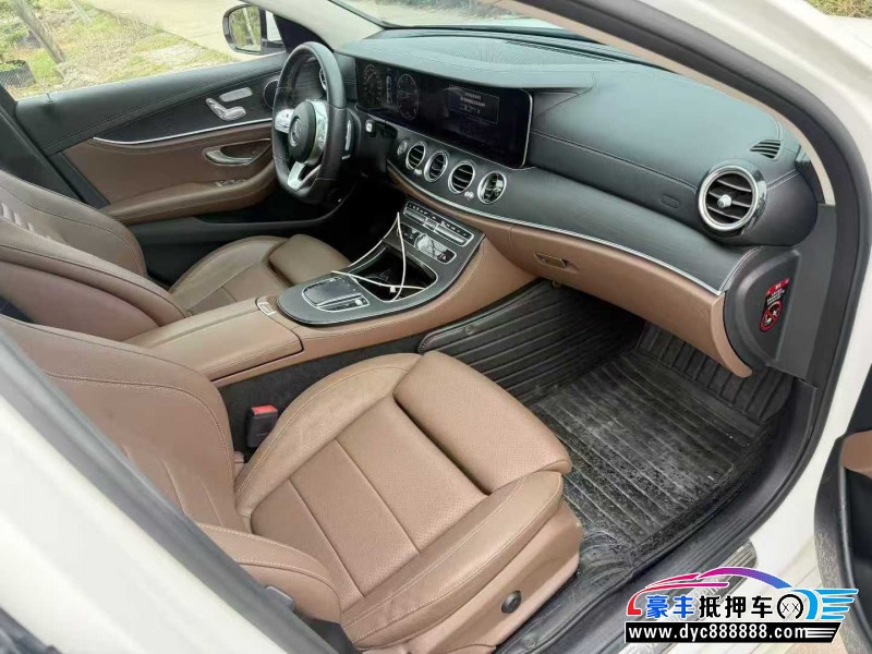 20年奔驰E轿车抵押车出售