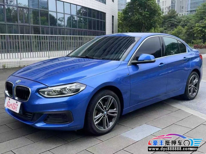 20年宝马1系轿车抵押车出售