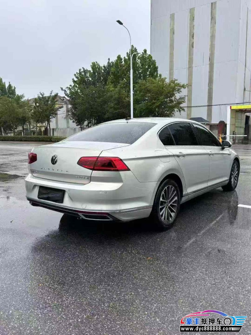 21年大众迈腾轿车抵押车出售