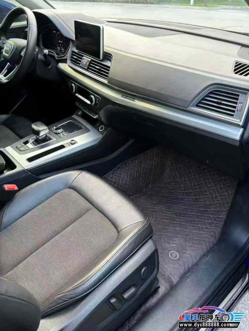 18年奥迪Q5轿车抵押车出售