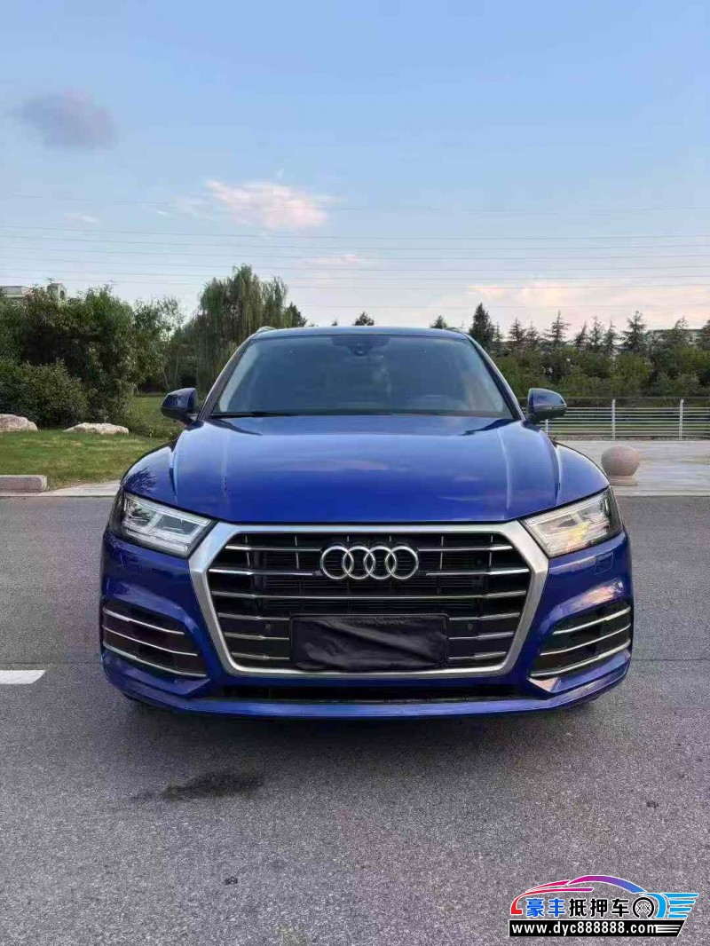 18年奥迪Q5轿车抵押车出售