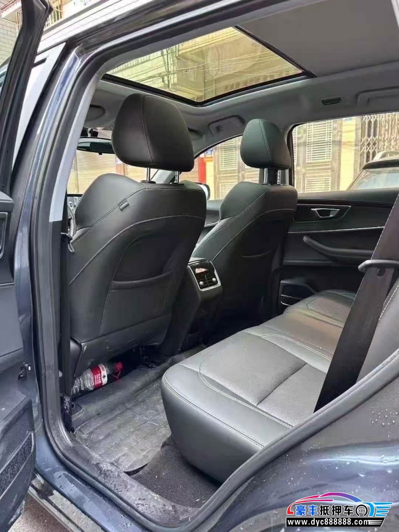 25年奇瑞瑞虎8轿车抵押车出售