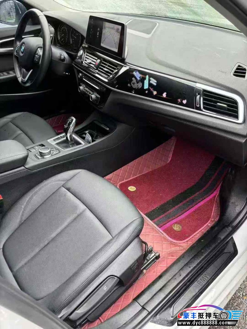 24年宝马1系轿车抵押车出售