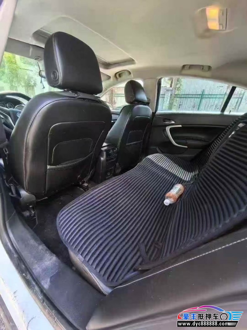 16年别克君威轿车抵押车出售