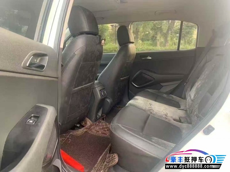 21年现代ix35轿车抵押车出售