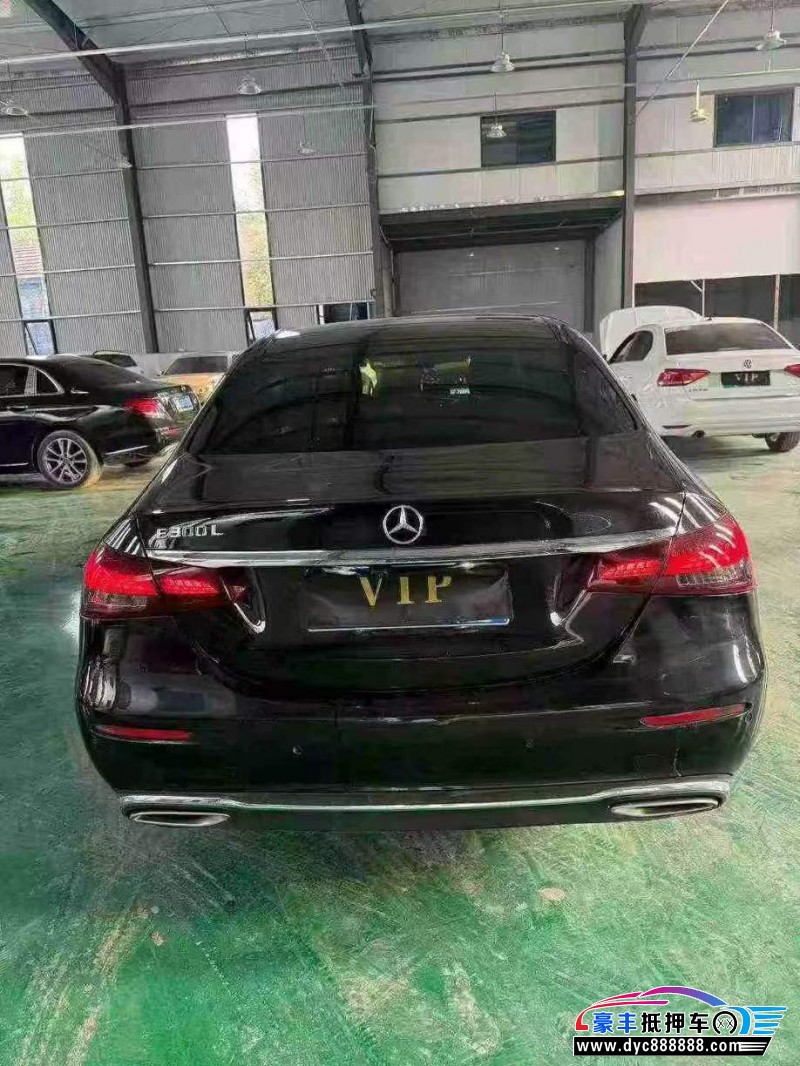 21年奔驰E轿车抵押车出售