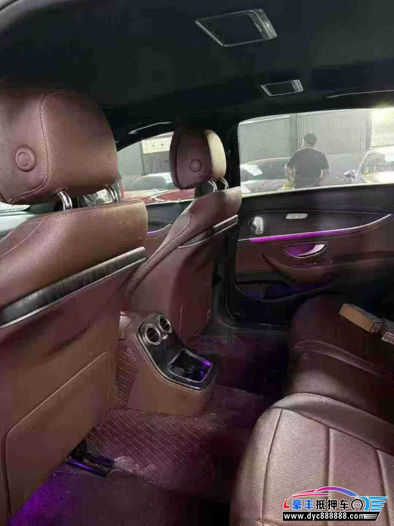 21年奔驰E轿车抵押车出售