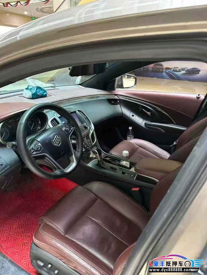 14年别克君越轿车抵押车出售