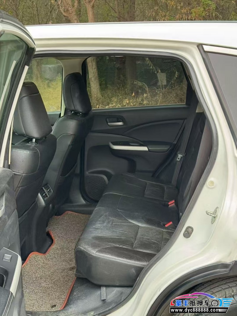 14年本田CR-V轿车抵押车出售