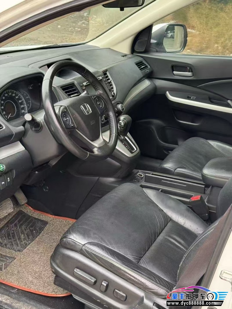 14年本田CR-V轿车抵押车出售