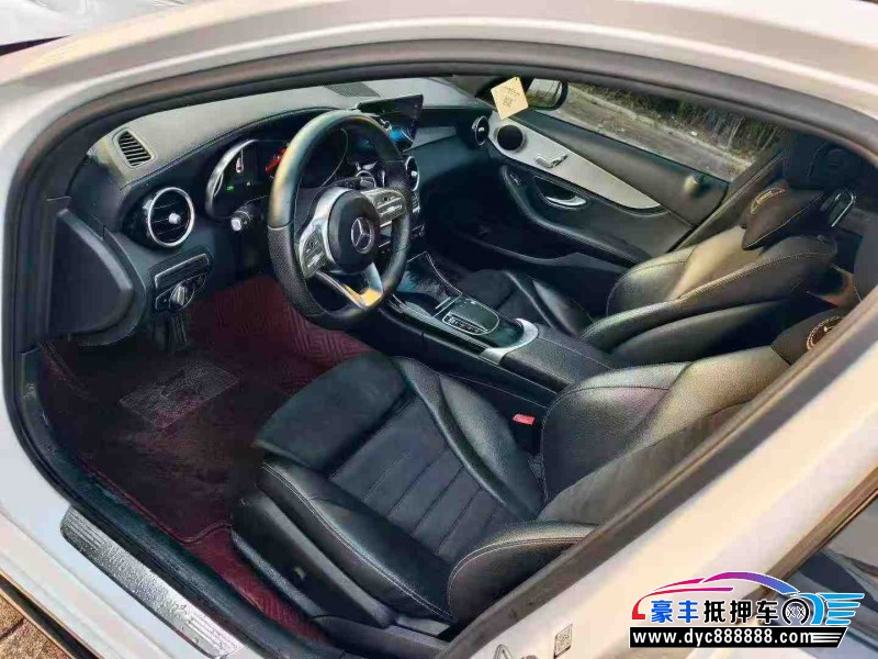 18年奔驰C轿车抵押车出售