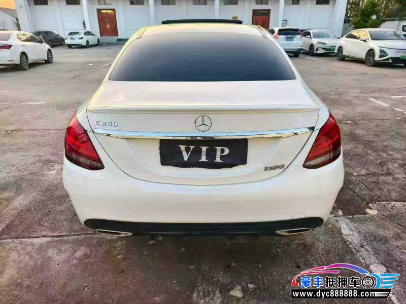 18年奔驰C轿车抵押车出售