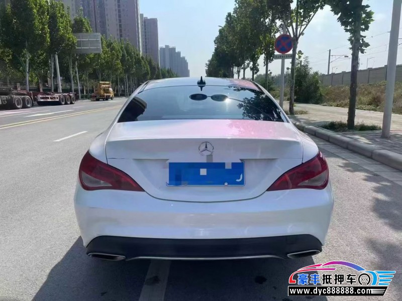 18年奔驰CLA轿车抵押车出售