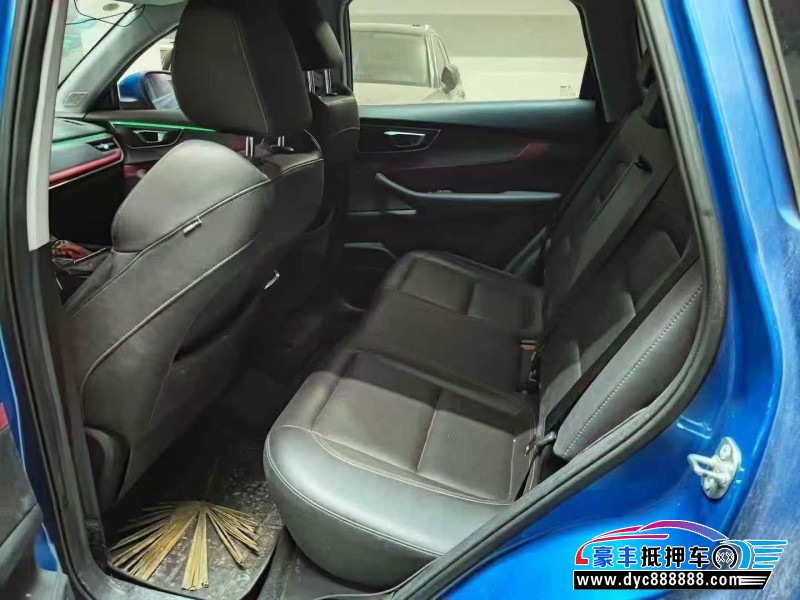 20年奇瑞瑞虎7轿车抵押车出售