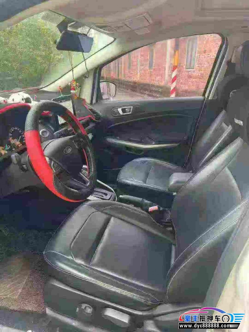 18年福特翼搏轿车抵押车出售