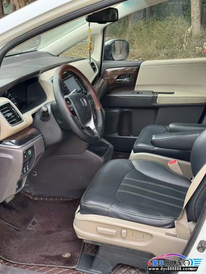 15年本田奥德赛轿车抵押车出售