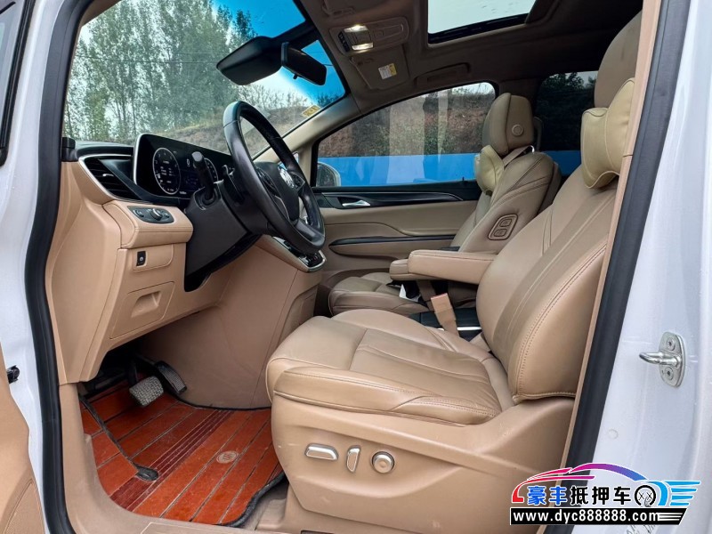 21年别克GL8轿车抵押车出售