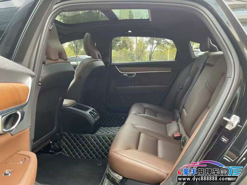 21年沃尔沃S90轿车抵押车出售