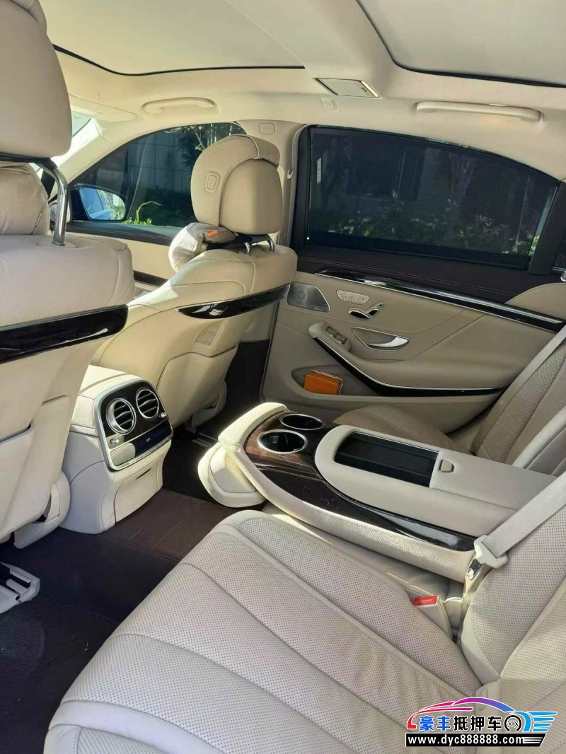 20年奔驰S轿车抵押车出售