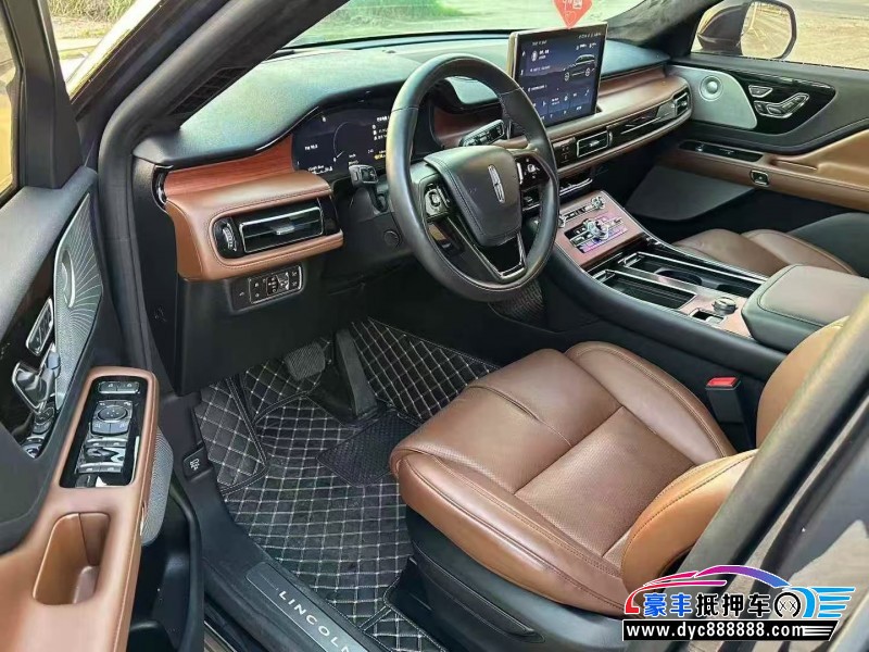 22年林肯飞行家轿车抵押车出售