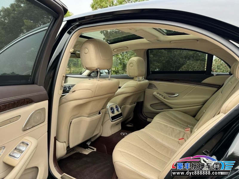 17年奔驰S轿车抵押车出售