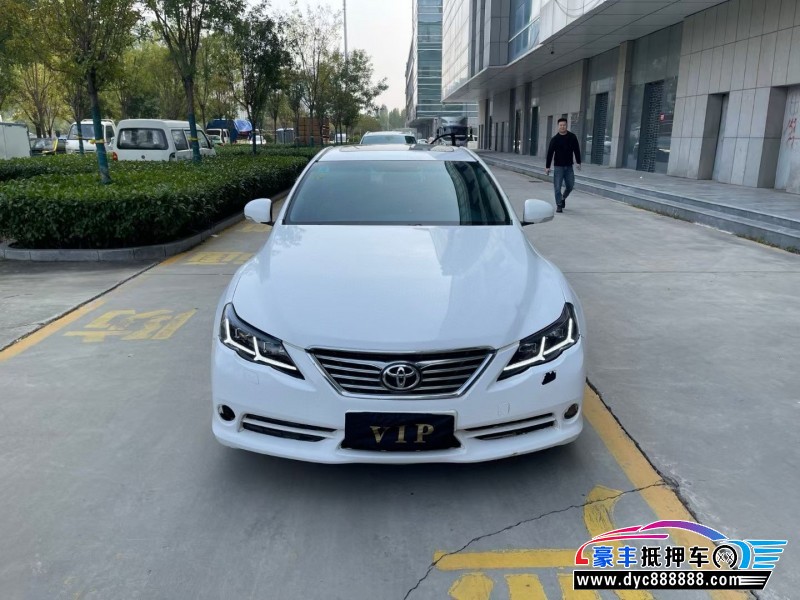 13年丰田锐志轿车抵押车出售