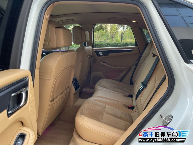 16年保时捷Macan迈凯轿车抵押车出售