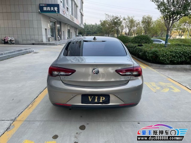 18年别克君威轿车抵押车出售