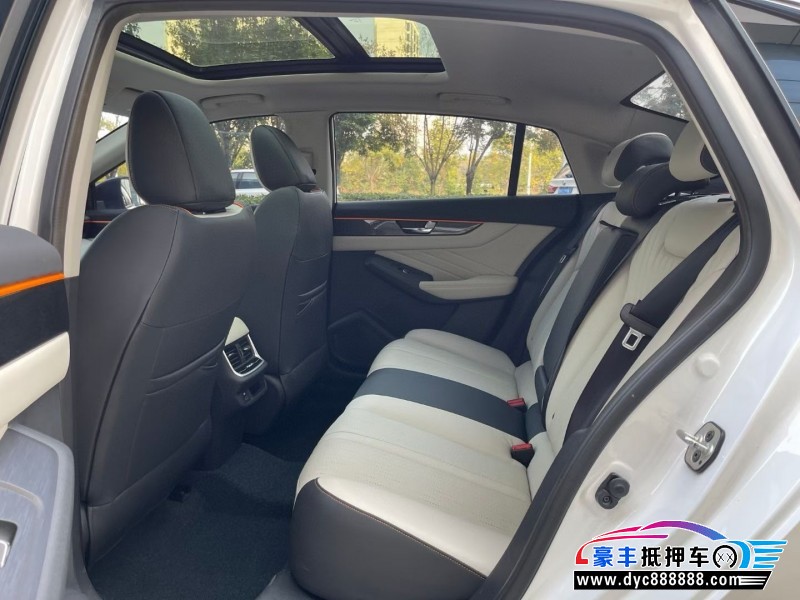 22年东风风神奕炫轿车抵押车出售