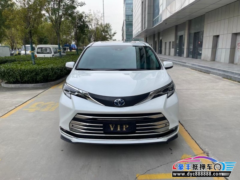 23年丰田塞纳轿车抵押车出售