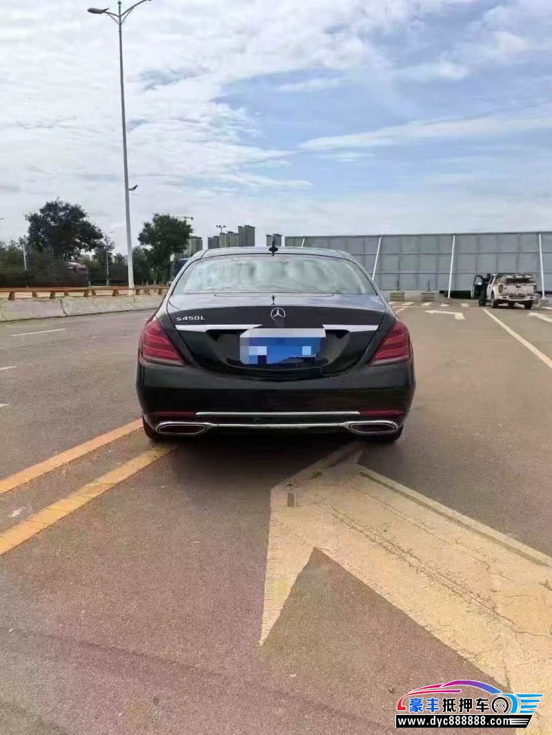 18年奔驰S轿车抵押车出售