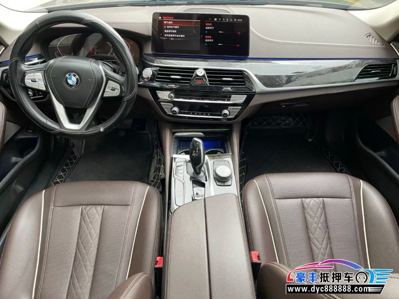 22年宝马5系轿车抵押车出售