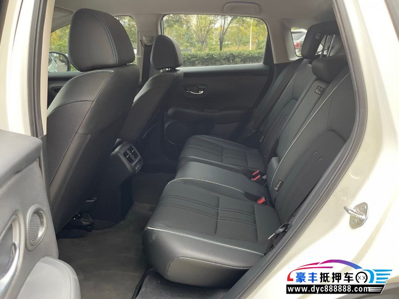 25年本田HR-V轿车抵押车出售