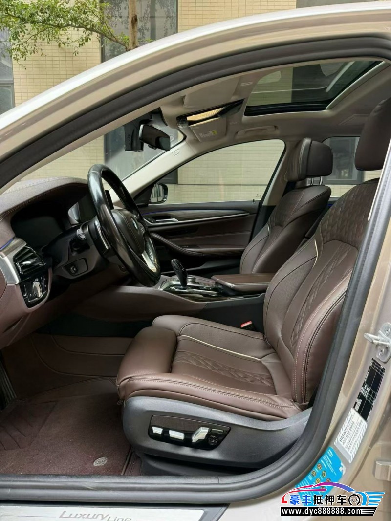 19年宝马5系轿车抵押车出售