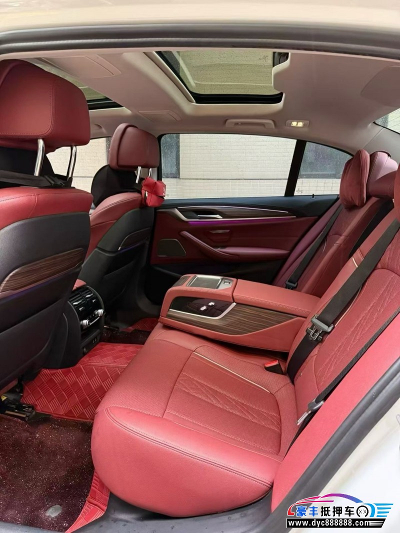 23年宝马5系轿车抵押车出售