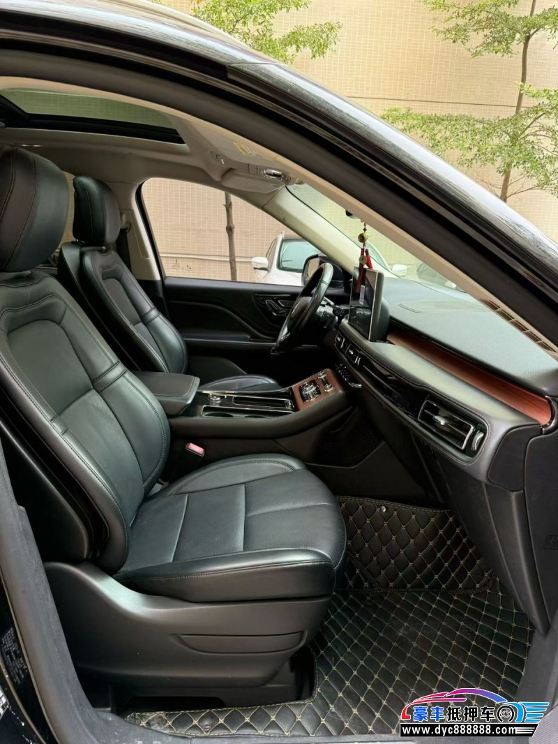 21年林肯飞行家轿车抵押车出售