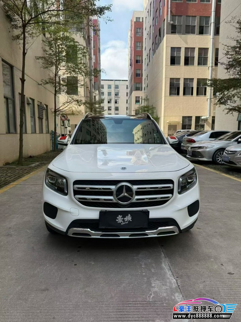 22年奔驰GLB轿车抵押车出售