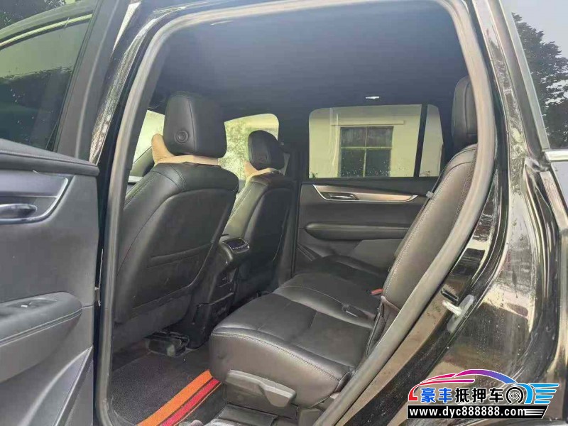 21年凯迪拉克xt6轿车抵押车出售