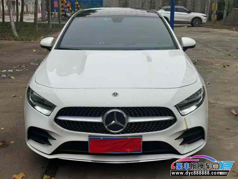 抵押车出售22年奔驰A轿车