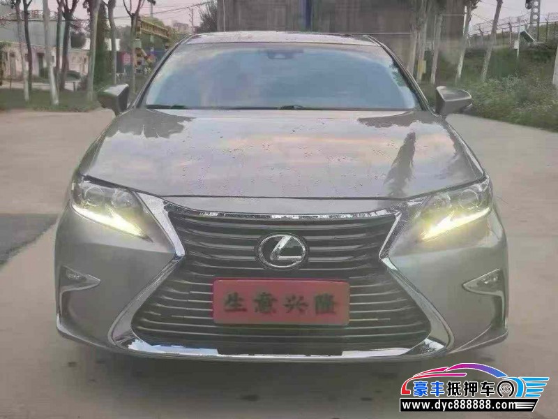 抵押车出售18年雷克萨斯ES轿车