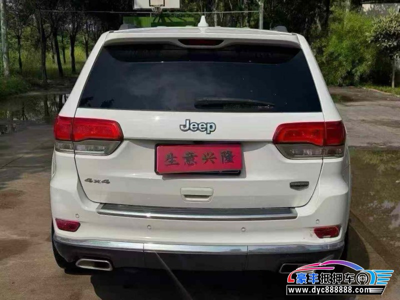 14年Jeep大切诺基轿车抵押车出售